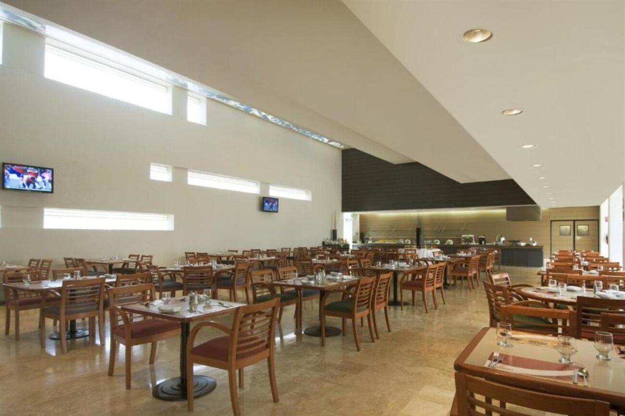 Fiesta Inn Torreon Galerias Eksteriør billede